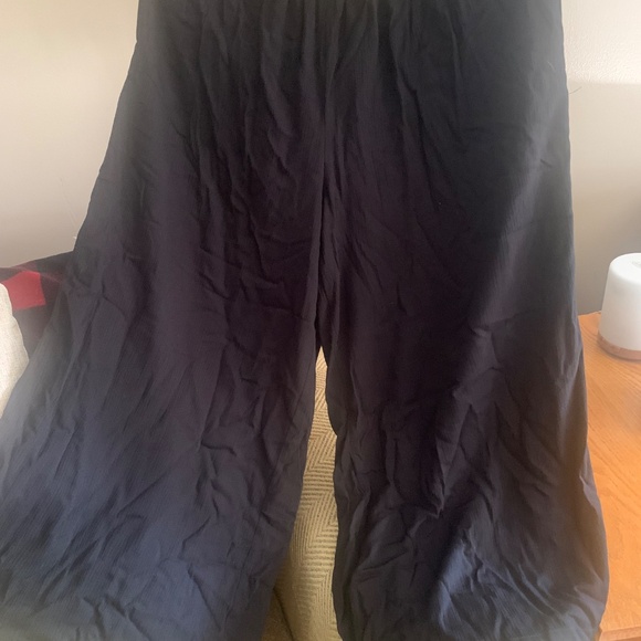 Wide legged capri pants - Picture 4 of 4